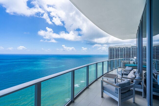 Building Photo - 4111 S Ocean Dr