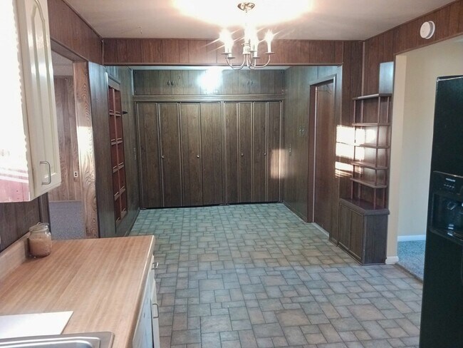 Foto del edificio - 1208 E 56th St