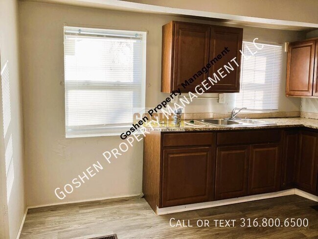 Foto del edificio - 3 Bedroom 1 Bath located Northeast Wichita...