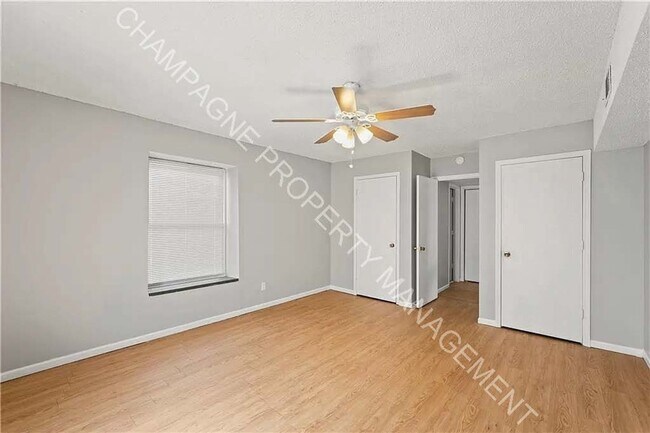 Building Photo - 8701 Countryshire Ln