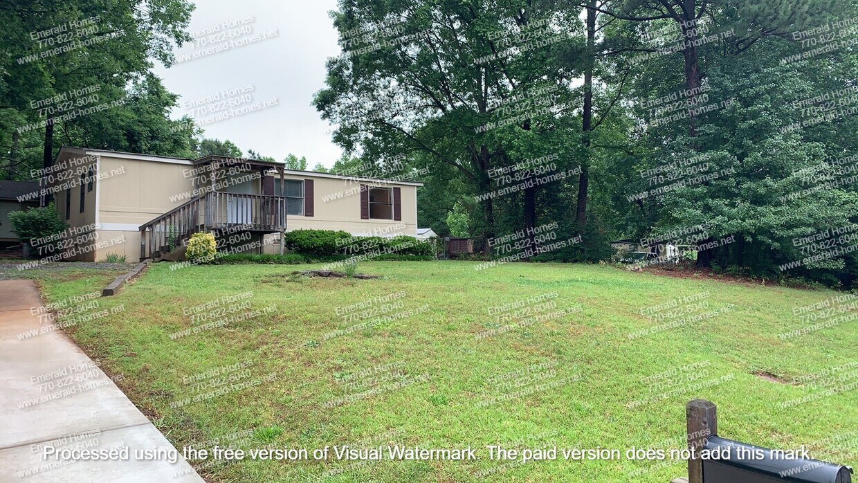 Foto principal - Beautiful home near Buford available now!