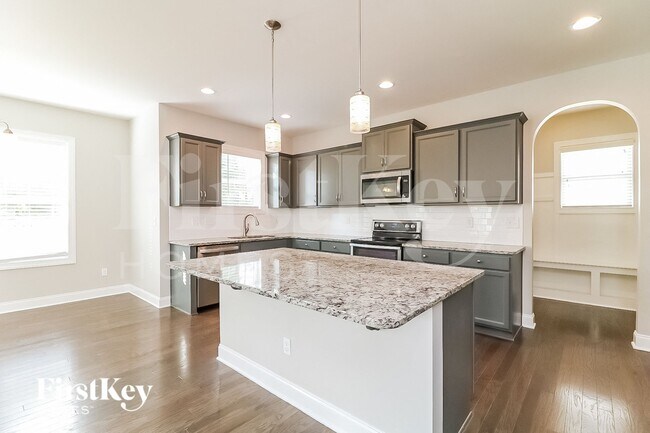 Foto del edificio - 157 Hawkesburg Dr