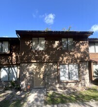 Building Photo - 4810 Sanoma Village