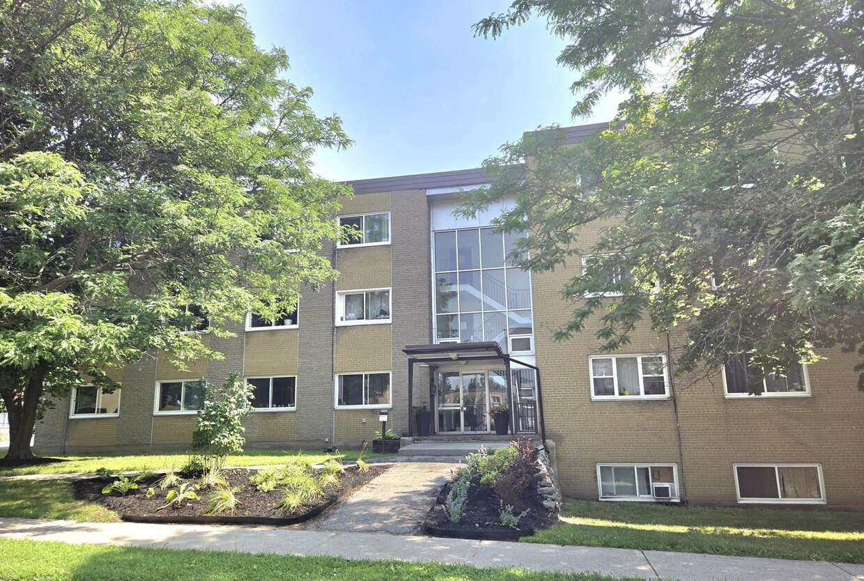 Primary Photo - 621 Cummings Avenue