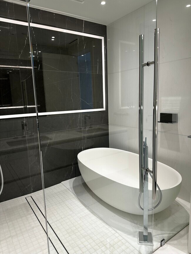 Foto del edificio - 460 NE 28th St