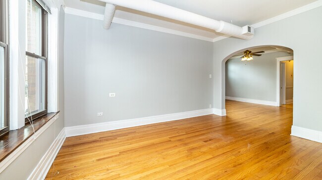 Foto del edificio - 7314 Madison St
