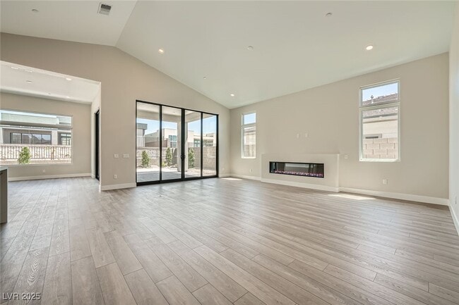 Building Photo - 11176 Rolling Vista Dr