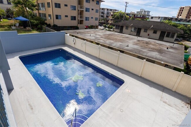 Foto del edificio - 1456 Thurston Ave