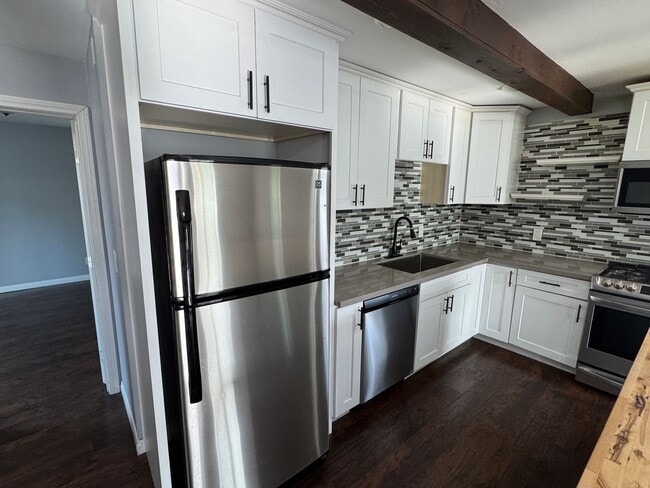 Building Photo - 4 Bedroom House in El Cajon
