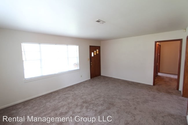 Building Photo - 4 br, 2 bath House - 232 Greensprings Avenue