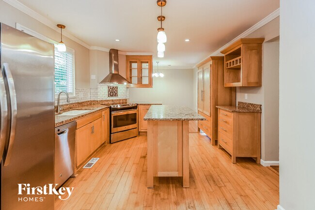 Foto del edificio - 2417 Quaker Landing Rd