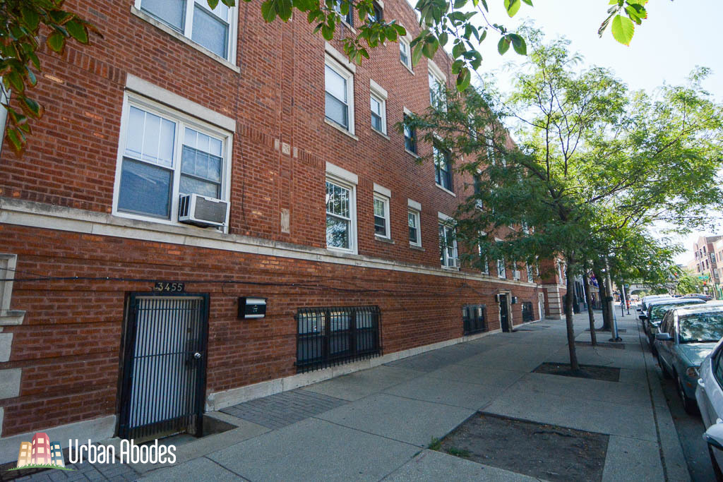Primary Photo - 3455 N Sheffield Ave