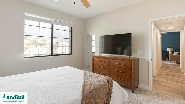 Foto del edificio - 9242 W Russell Rd