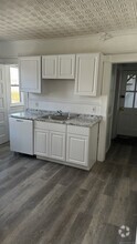 Building Photo - 178 Brentwood Ave