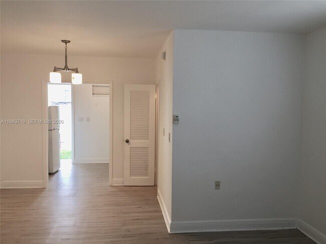 Building Photo - 535 74th St