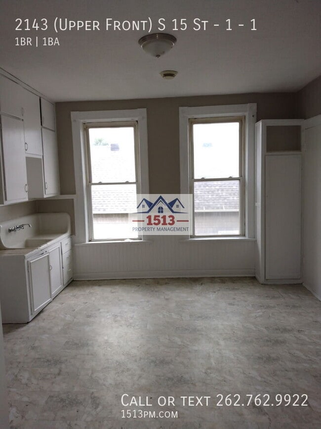 Building Photo - 2143 S 15th St