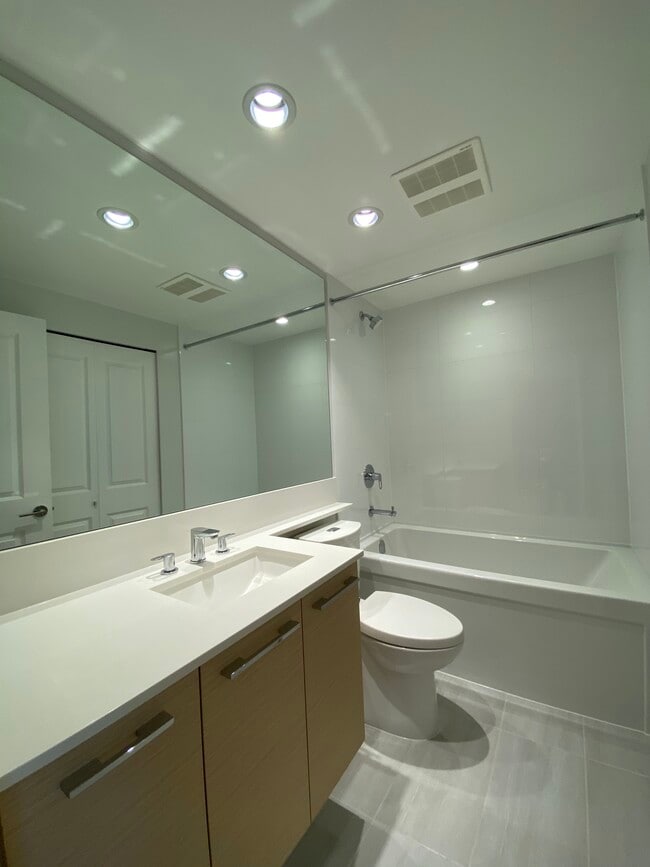 Building Photo - 6700 Dunblane Av