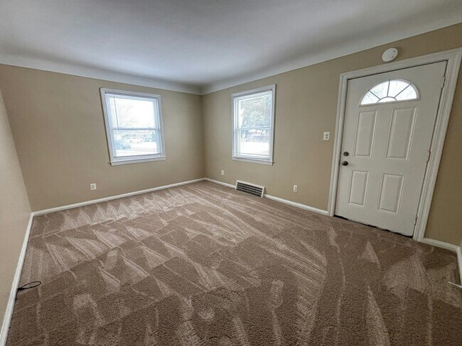 Foto del edificio - 22517 Petersburg Ave