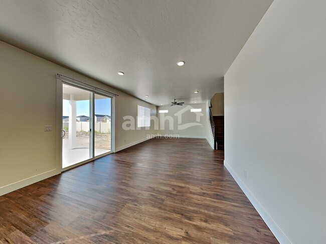 Foto del edificio - 965 N Rivermist Pl
