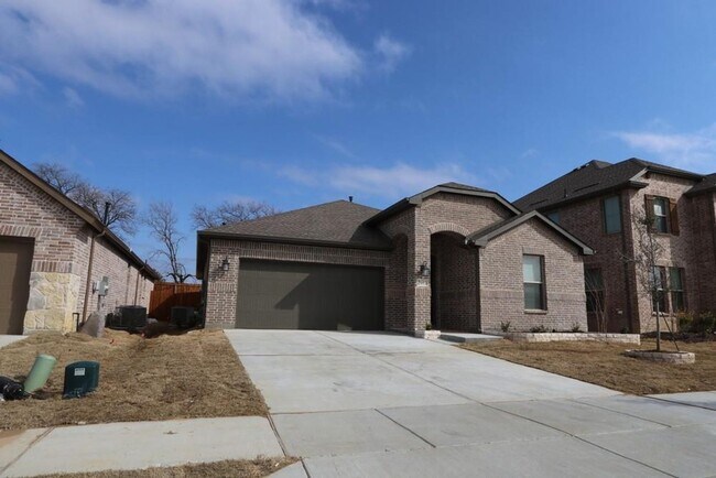 Building Photo - Elegant 1-story home built in 2022
