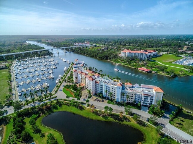 Foto del edificio - 102 Yacht Harbor Dr