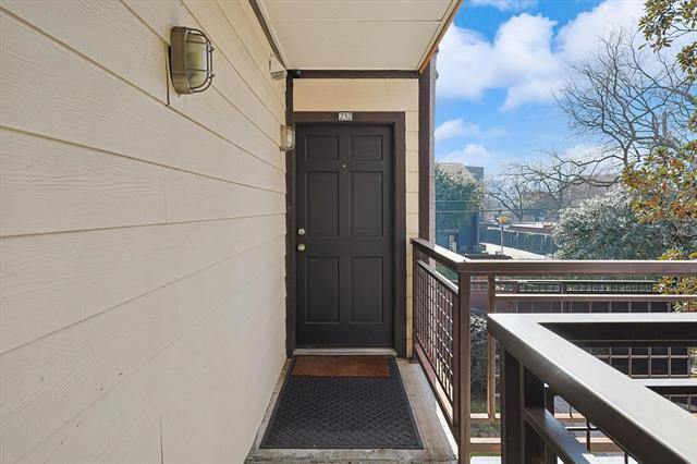 Foto del edificio - 2722 Knight St