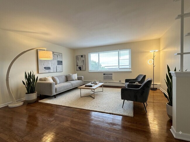 Foto del edificio - 2033 W 111th St