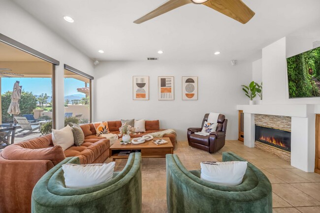 Foto del edificio - 80305 Cedar Crest