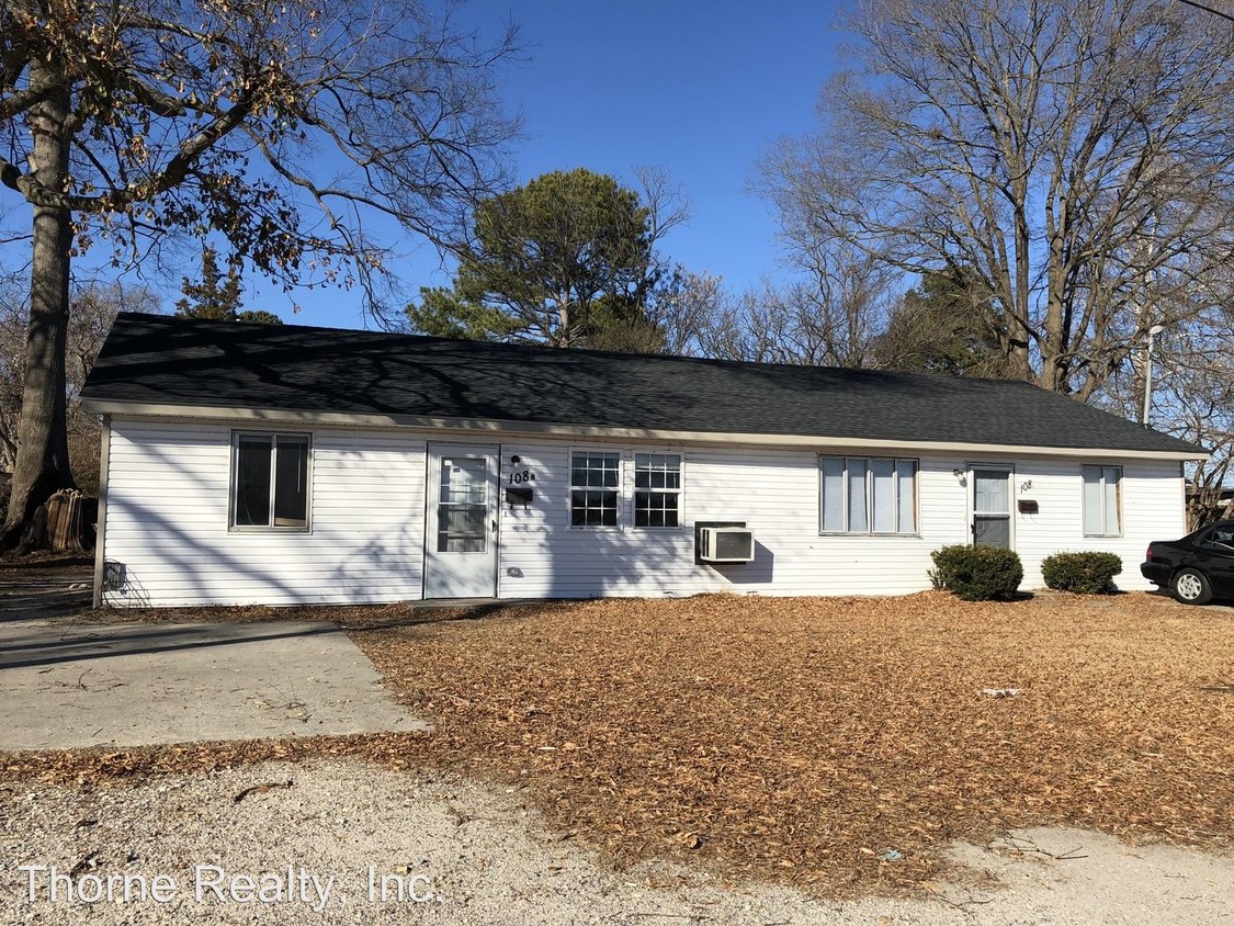 Primary Photo - 108 Chesterfield St