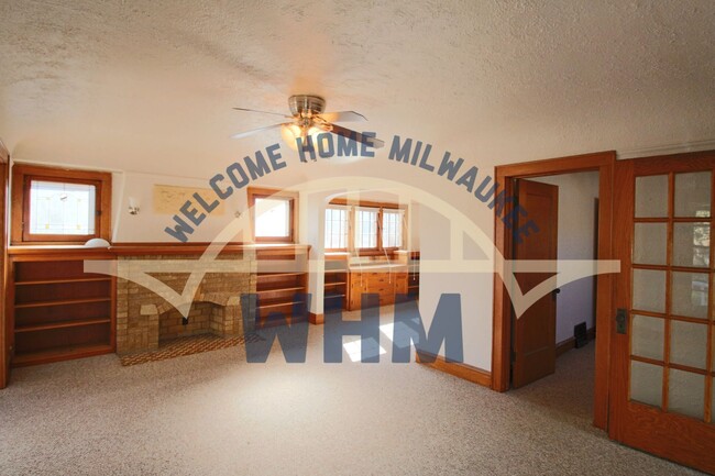 Building Photo - COMING SOON! Lovely 2 Bedroom Upper Unit i...