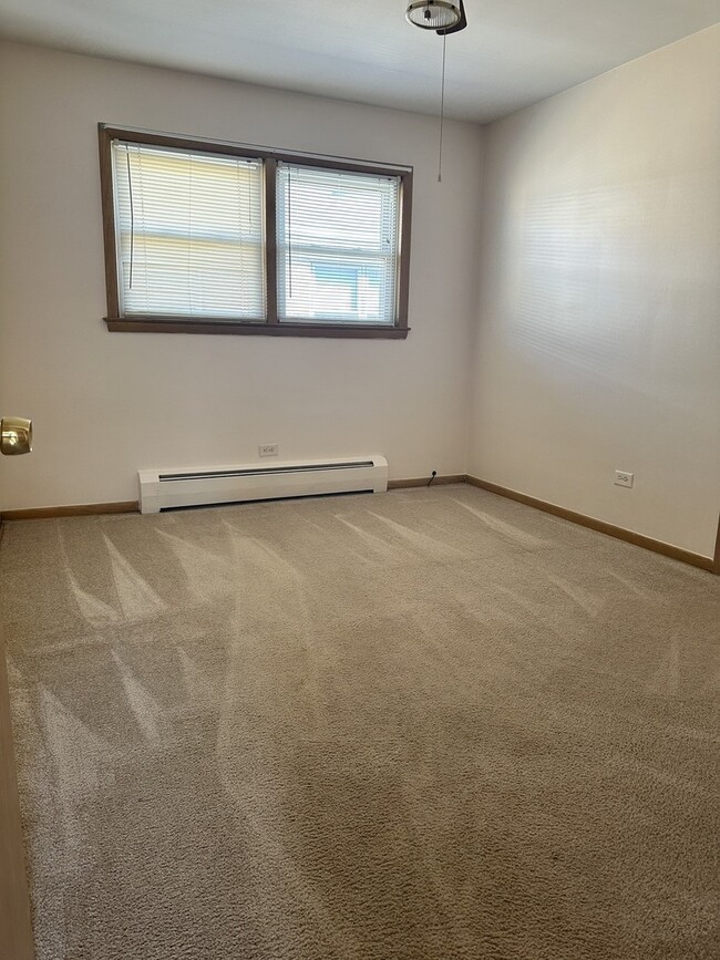 Foto del edificio - 7345 W Higgins Ave