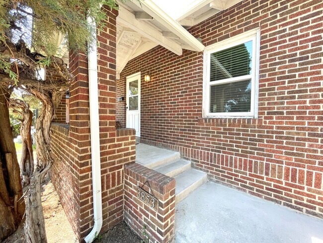 Photo - 3853 Julian St Townhome