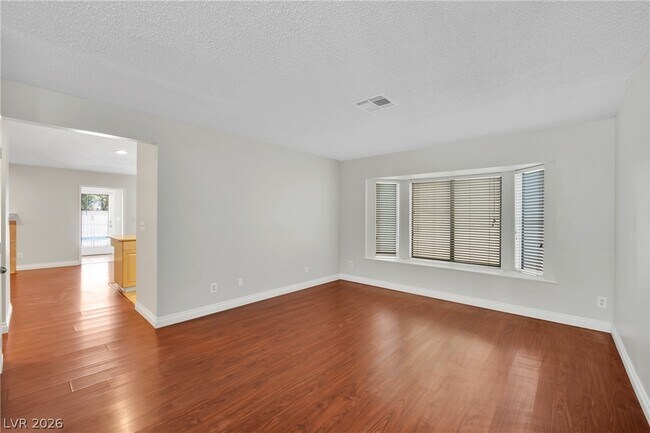 Foto del edificio - 8136 Spur Ct