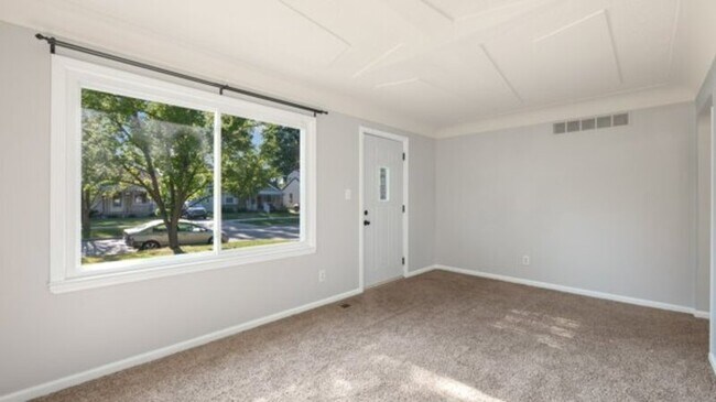 Building Photo - 6703 Campbell St