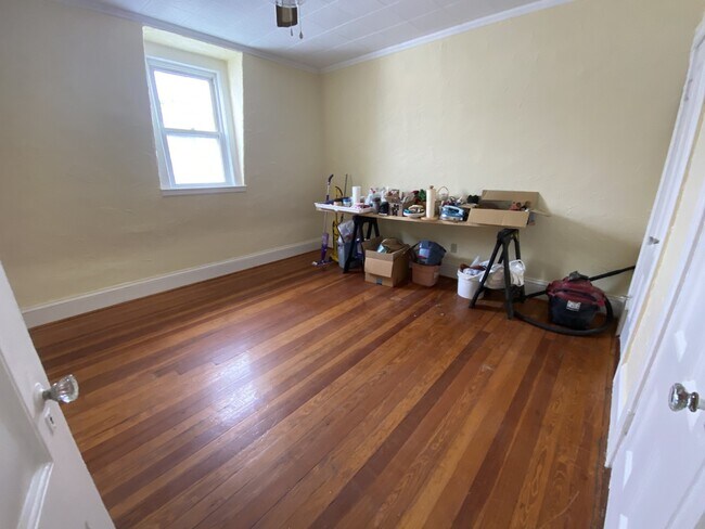 Building Photo - 28 High St