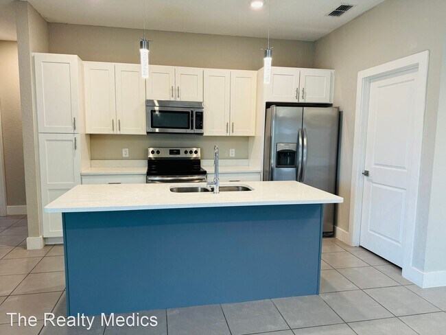 Foto del edificio - 4 br, 2 bath House - 179 Violet Ct
