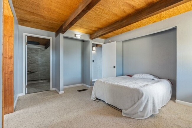 Foto del edificio - 26120 Deertrail Dr