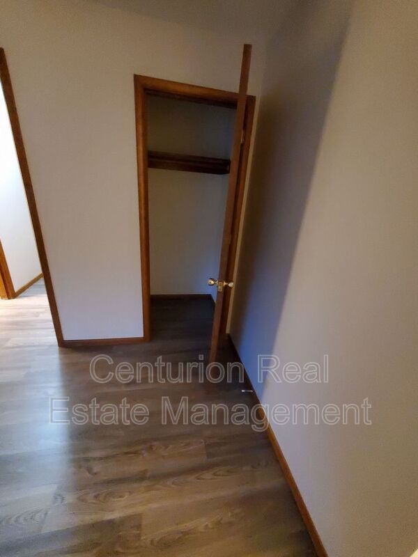 Foto del edificio - 1359 Fir St S