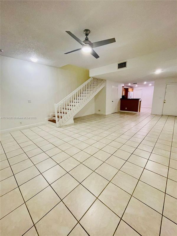 Building Photo - 1503 Veracruz Ln