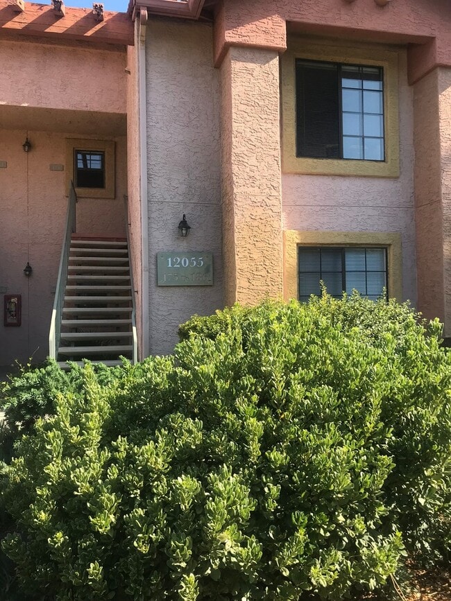 Building Photo - 12055 Alta Carmel Ct