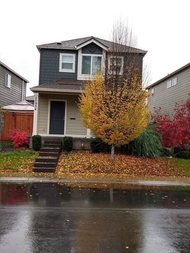 Building Photo - 20954 SW Edgemont St
