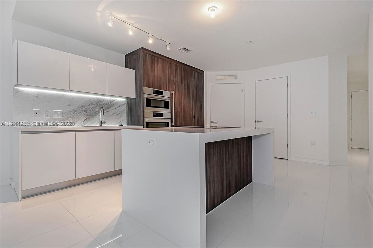 Photo - 851 Northeast 1st Avenue Apt #2209, Miami, FL 33132 - 2 BR 3 BA condo