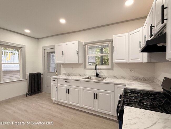 Building Photo - 1220 Dartmouth St