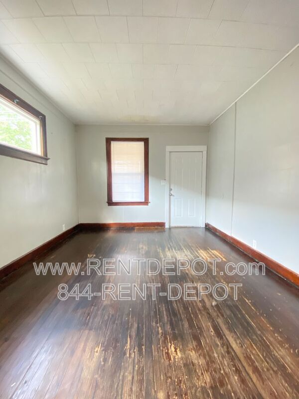 Building Photo - 1133 Adams Ave