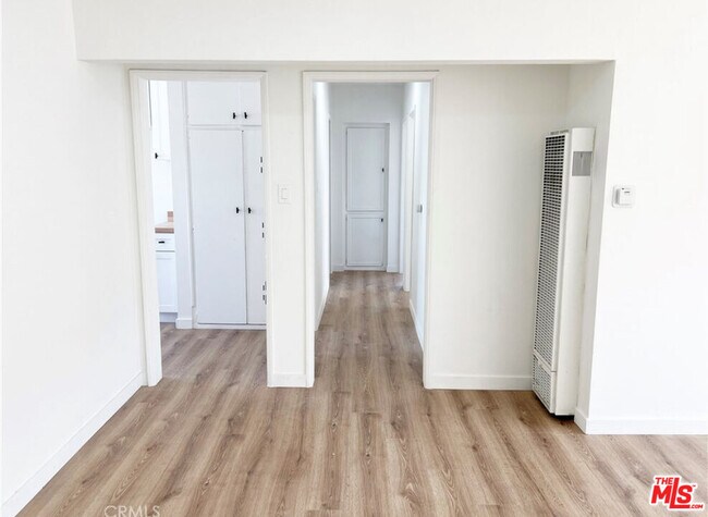 Foto del edificio - 510 E Arbor Vitae St