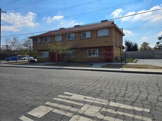 Building Photo - 730 S Haley St