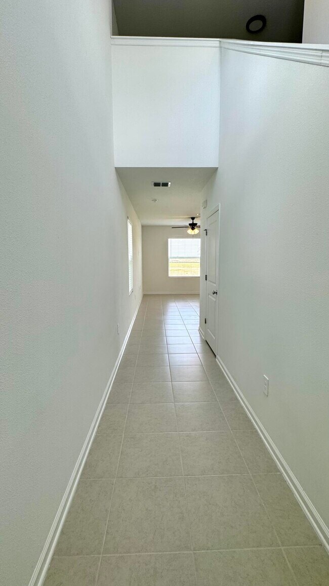 Foto del edificio - 3430 Howell Dr