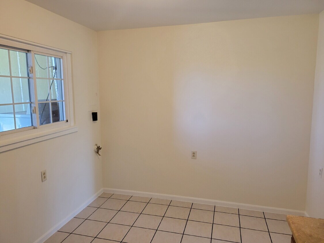 Foto principal - Aurora - 2 Bedroom, 2 Bathroom Duplex (13NE)