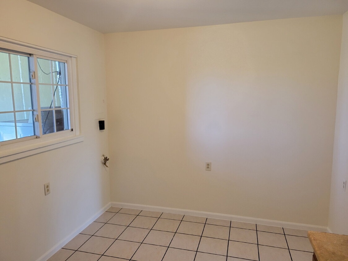Primary Photo - Aurora - 2 Bedroom, 2 Bathroom Duplex (13NE)