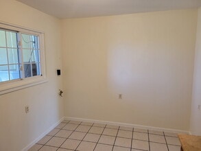 Building Photo - 13691 E Nevada Pl